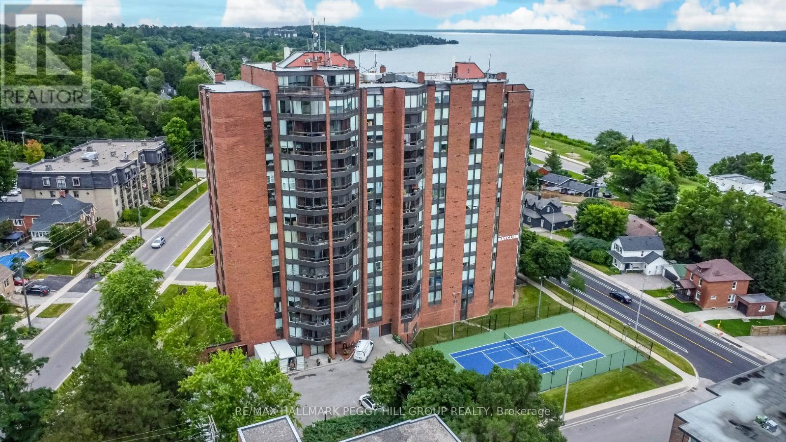 206 181 Collier St, Barrie, ON L4M 1H7