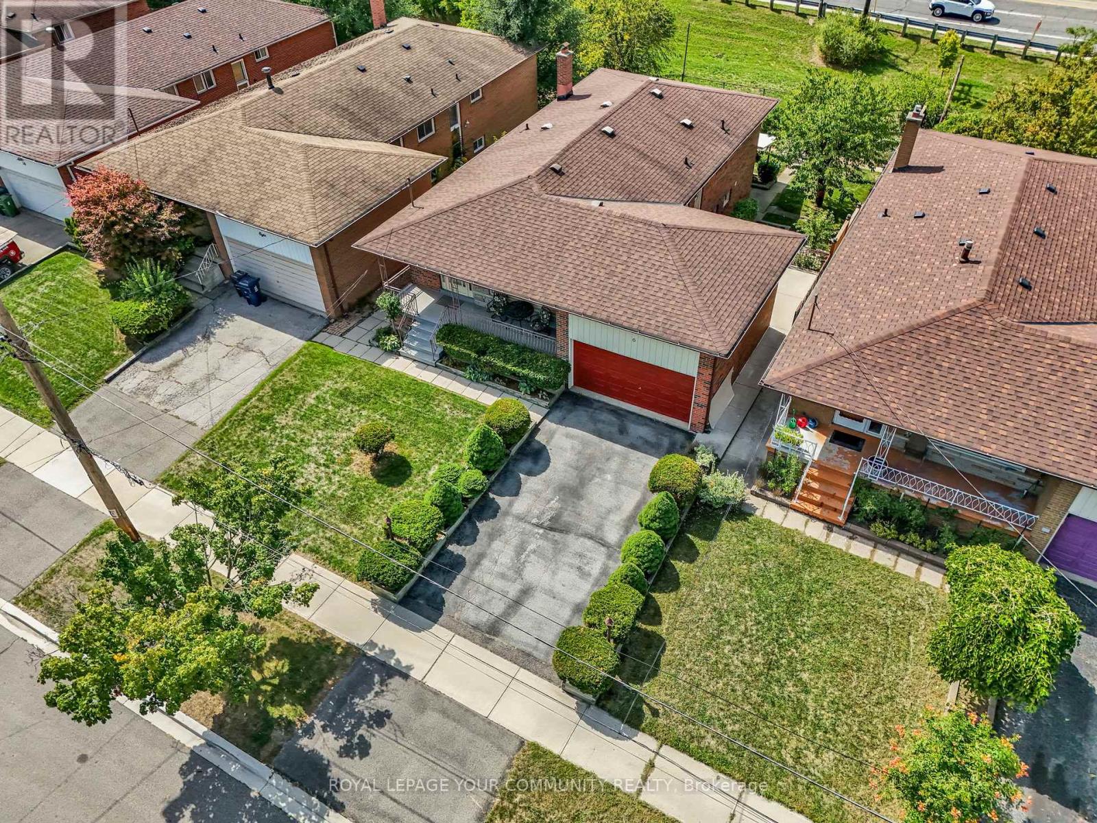 6 Hentob Ct, Toronto, ON M9V 2X1