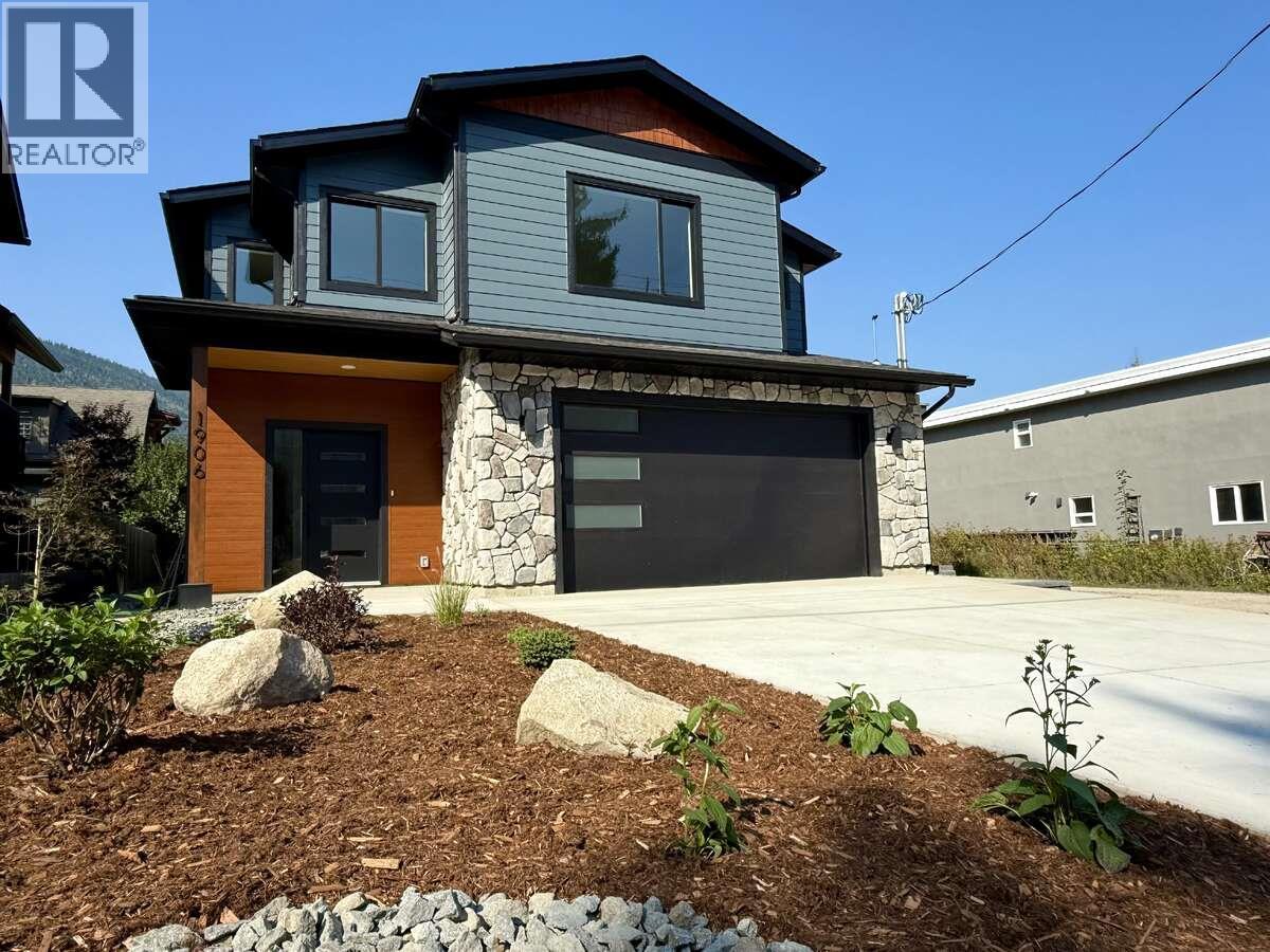 1906 Silver King Rd, Nelson, BC V1L 1C7