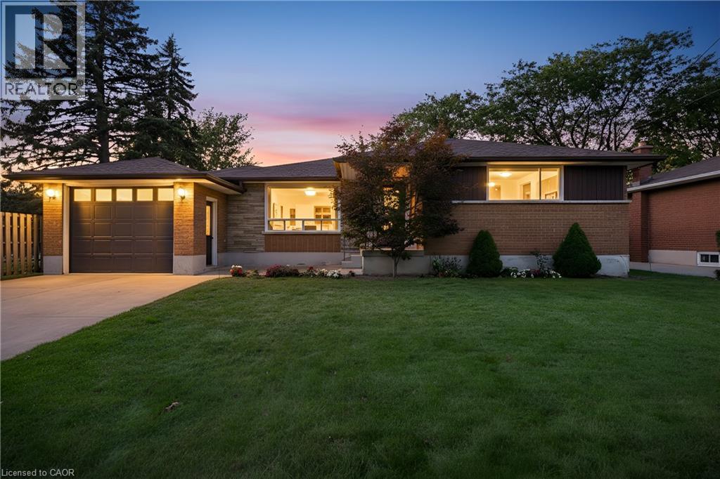 10 Harcove St, St. Catharines, ON L2N 1W8