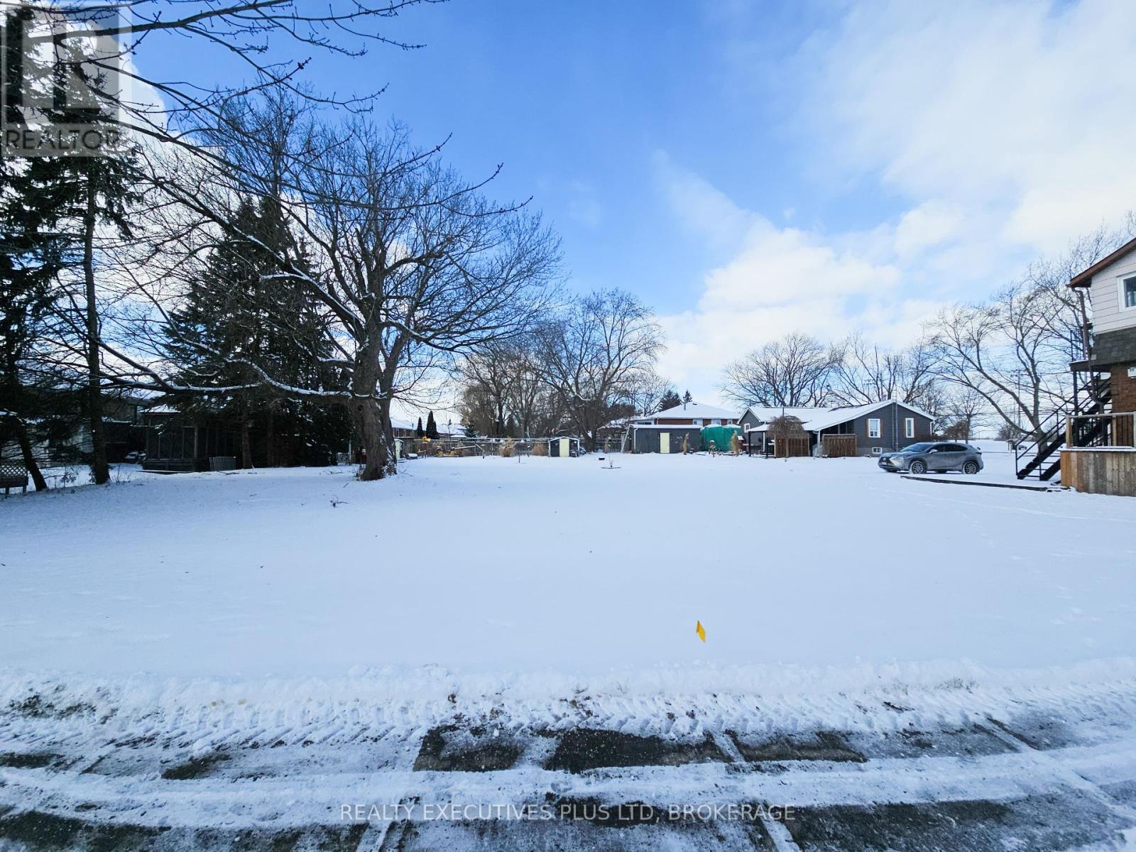 229 Lancaster Drive, Welland N. Welland, ON L3C 3G3