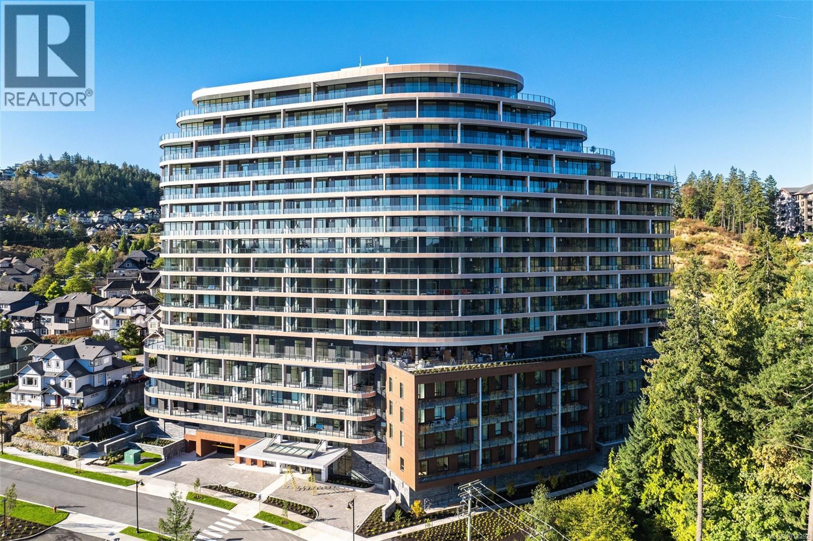 2000 Hannington Rd Unit 220 Rd, Langford, BC V9B 7C1