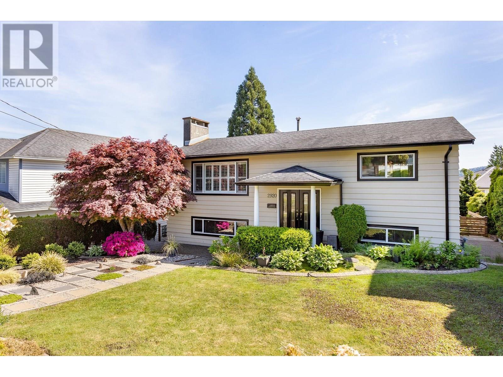 2920 Walton Ave, Coquitlam, BC V3B 2W3