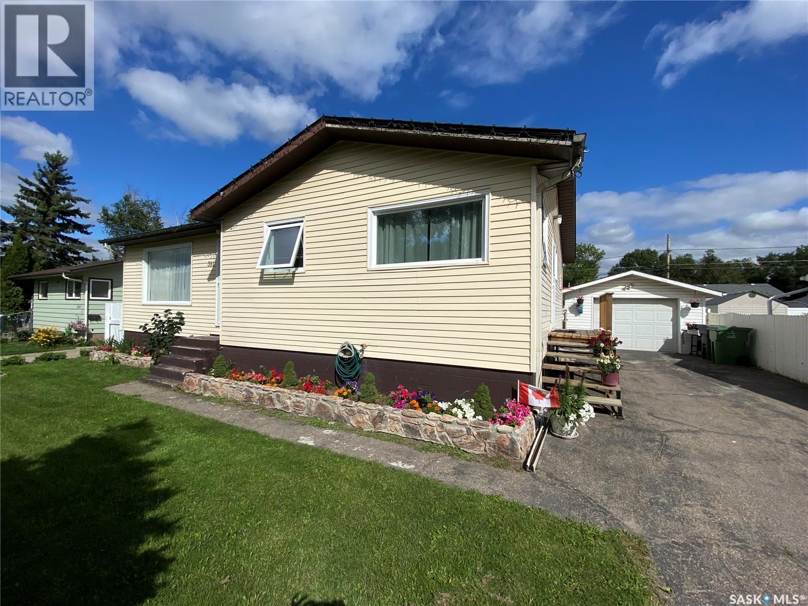 381 Betts Ave, Yorkton, SK S3N 1N3