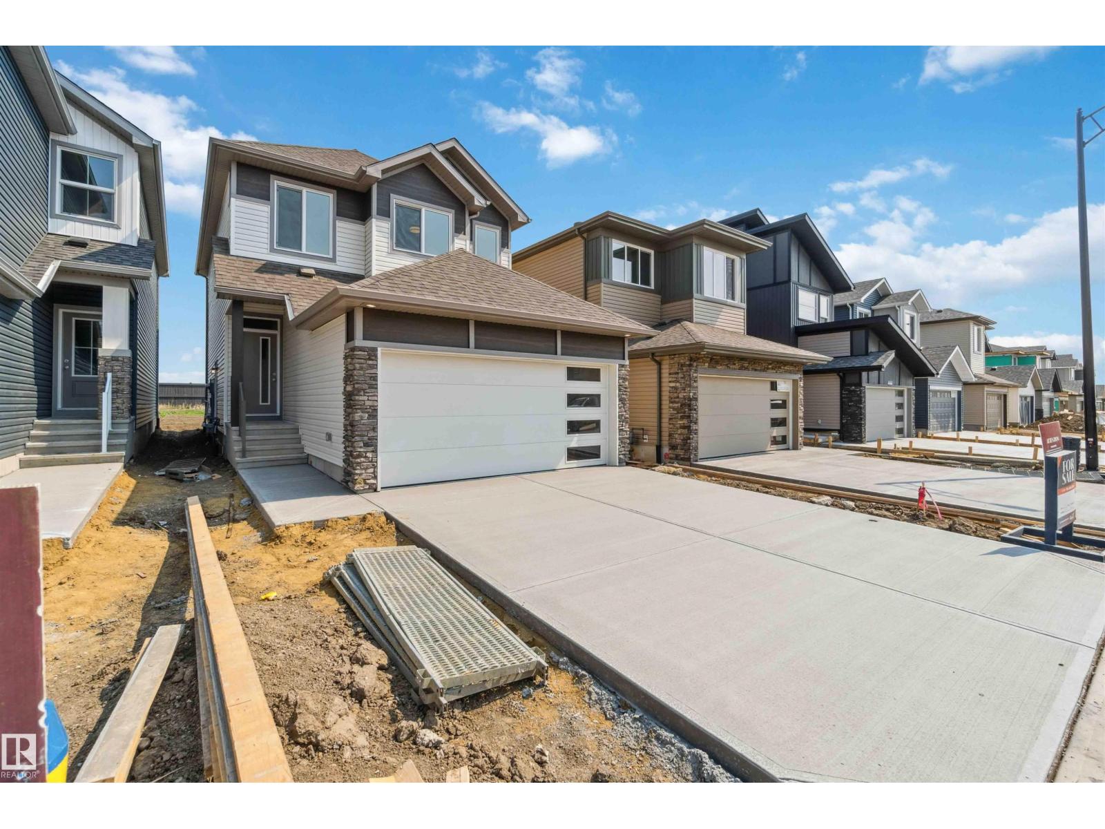 177 Av Nw Unit 4672, Edmonton, AB T2T 1E6