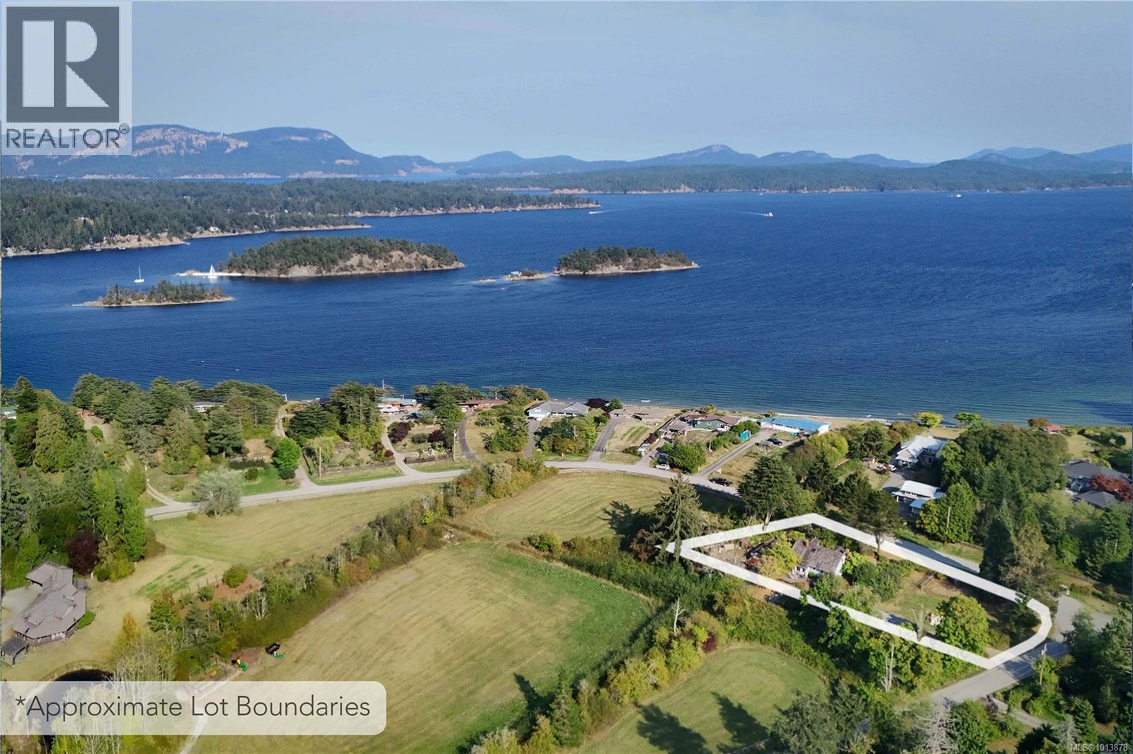 270 Price Rd, Salt Spring, BC V8K 2E9