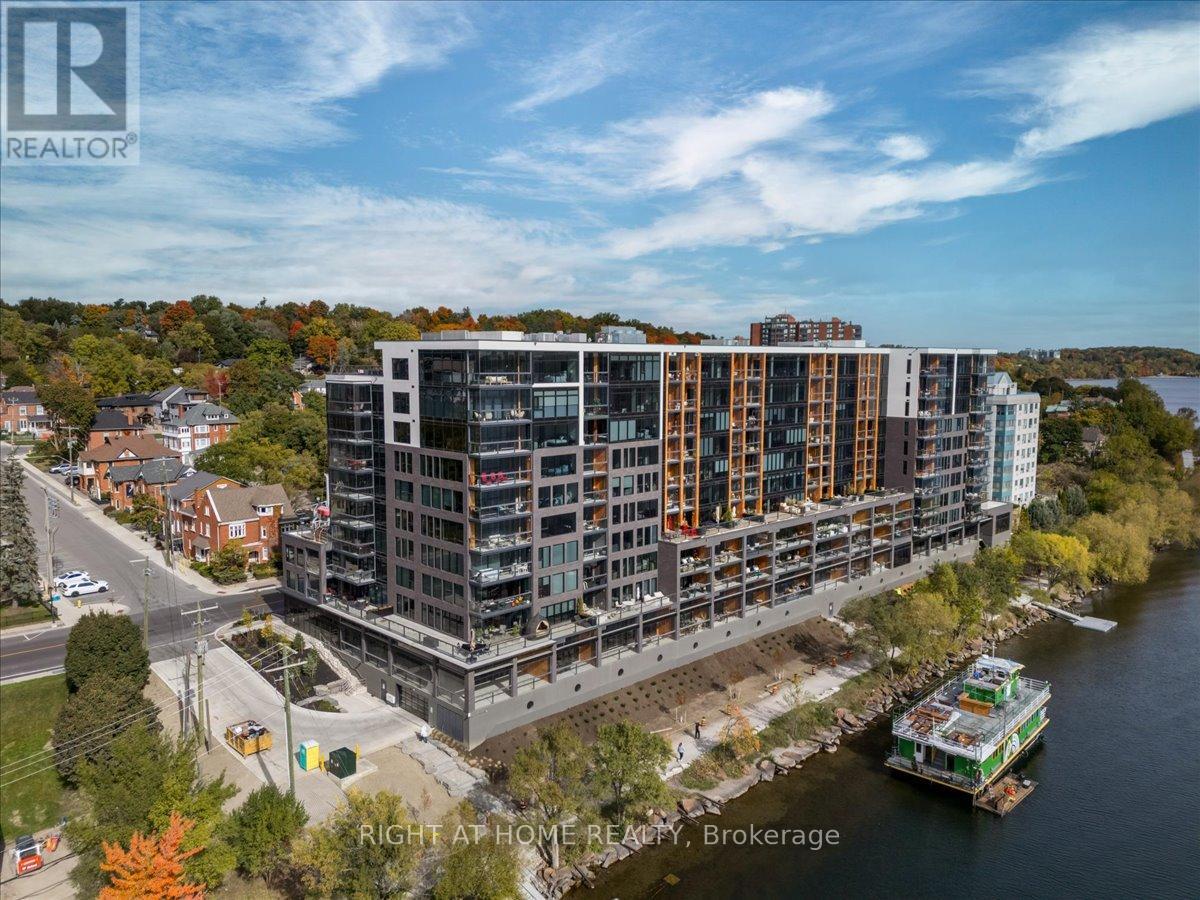 517 185 Dunlop St E, Barrie Lakeshore, ON L4M 0L7