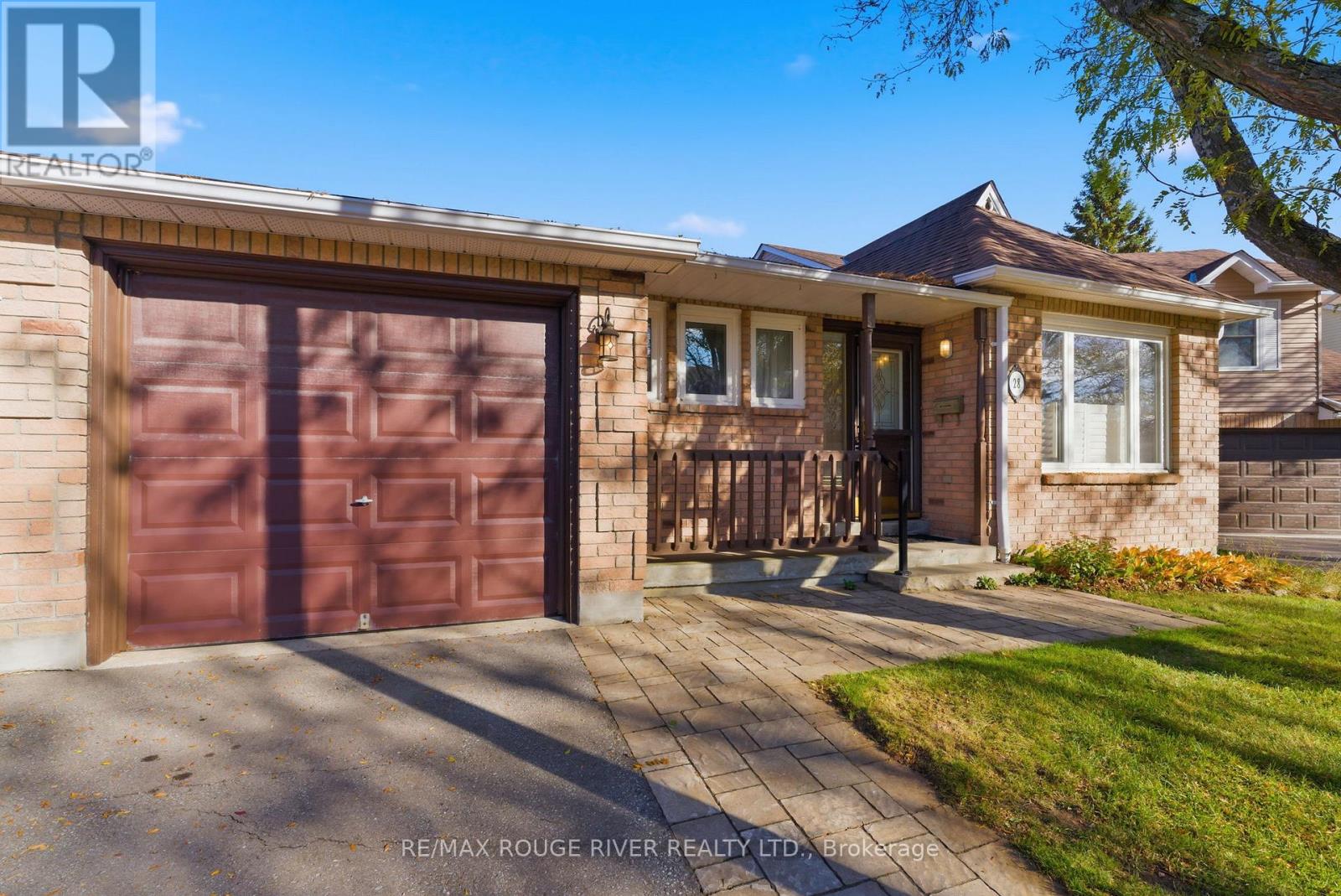 28 Adams Ct, Uxbridge, ON L9P 1G2