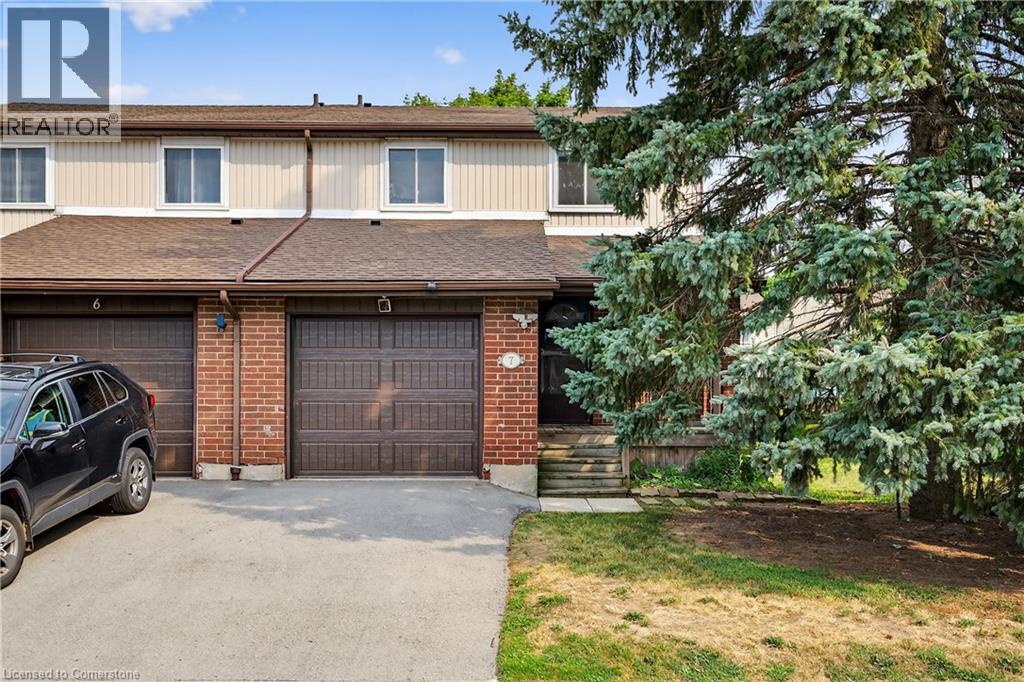 59 Queenslea Drive Unit 7, Hamilton, ON L8W 1P6