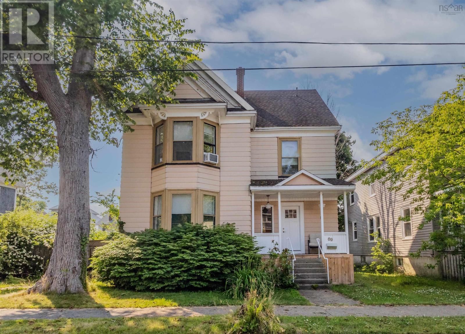 69 Union St, Sydney, NS B1P 4X6