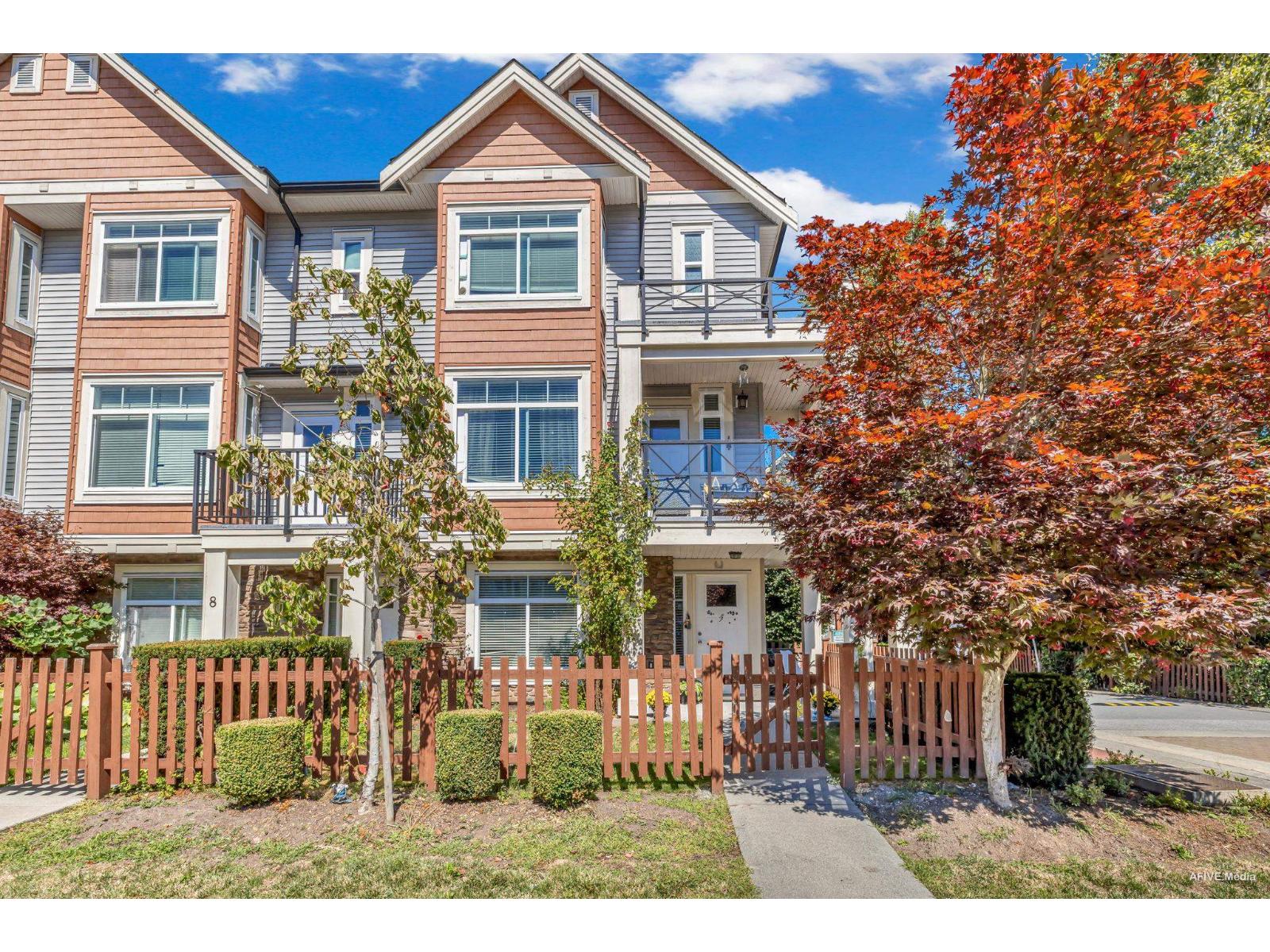 12091 70 Avenue Unit 7, Surrey, BC V3W 1A6