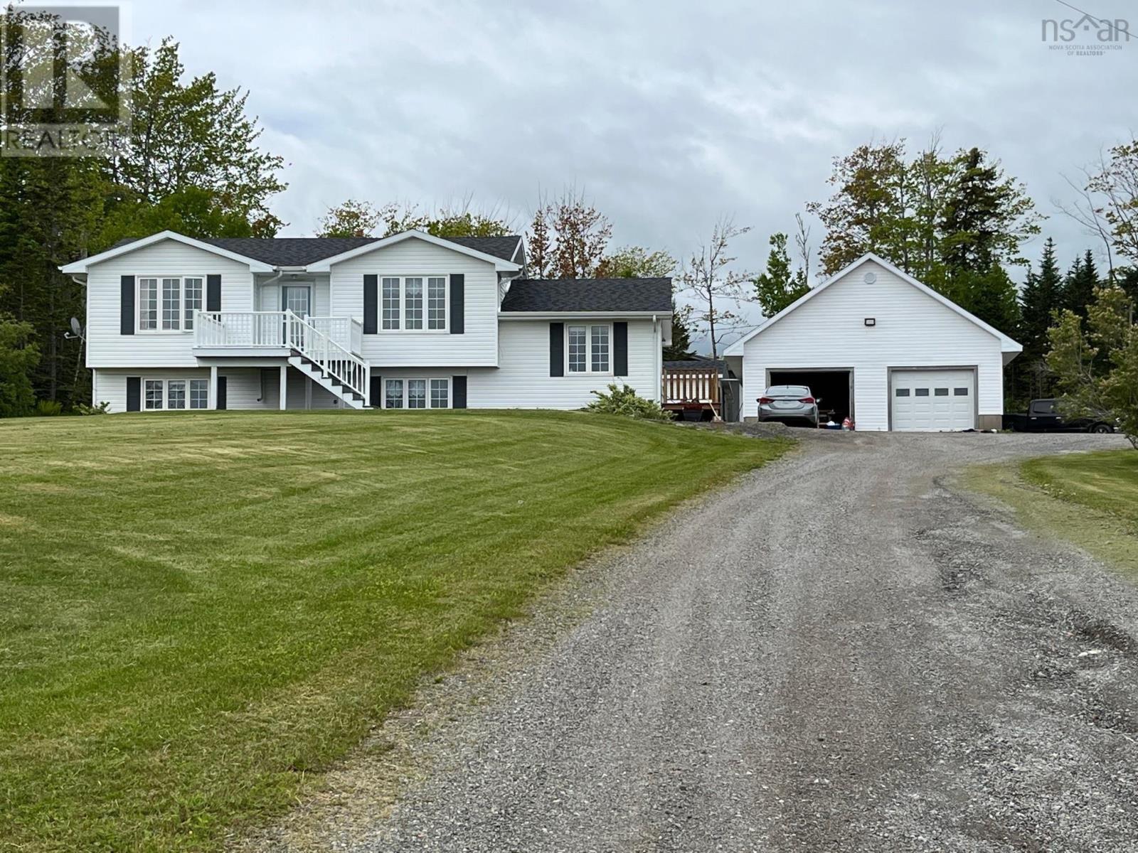 49 Big Baddeck Rd, Victoria, Subd. B, NS B0E 1B0