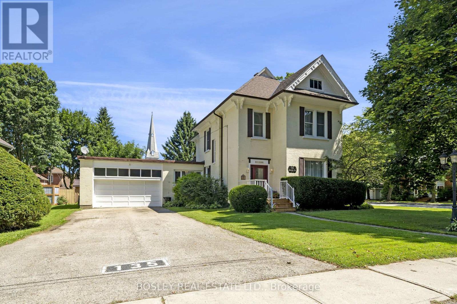 135 Webb St, Minto, ON N0G 1Z0