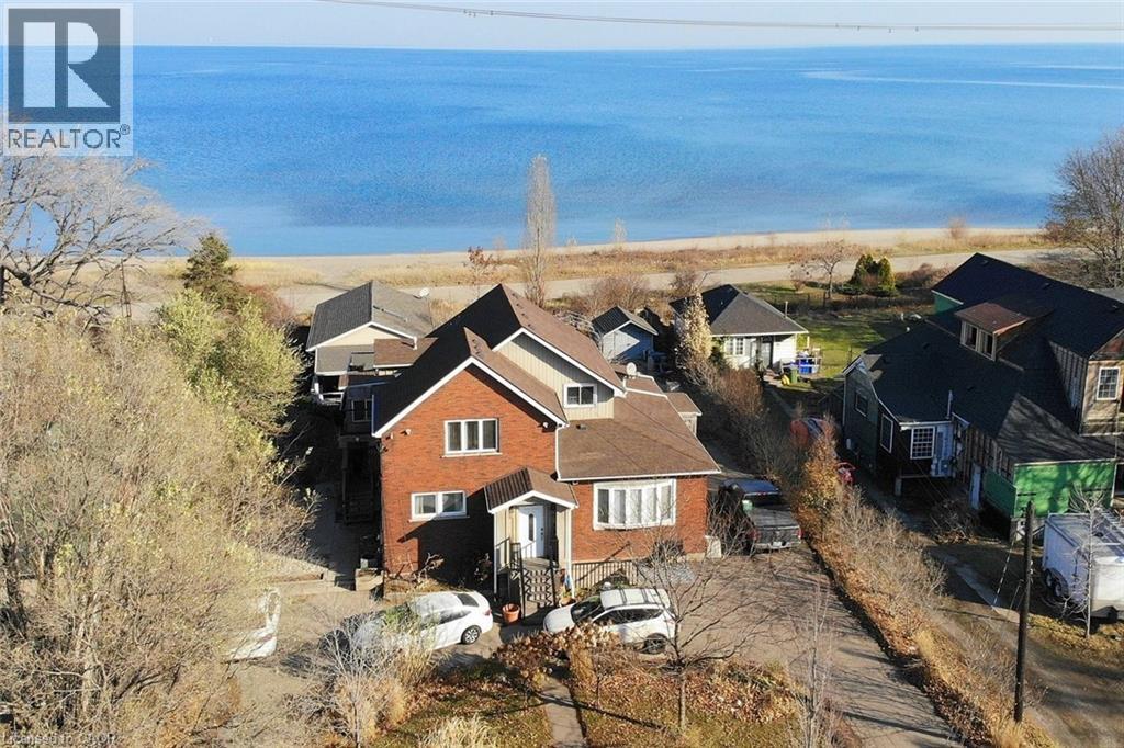 645 Beach Blvd, Hamilton, ON L8H 6X8
