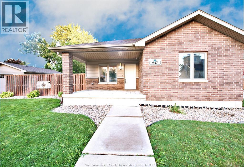 257 King, Amherstburg, ON N9V 2C4