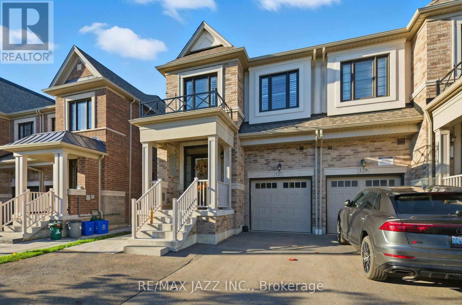 127 Laing Dr, Whitby, ON L1P 0N5