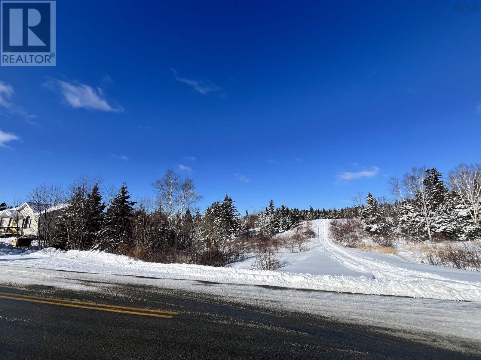 7 Hilltop Dr, Port Hastings, NS B9A 1N8