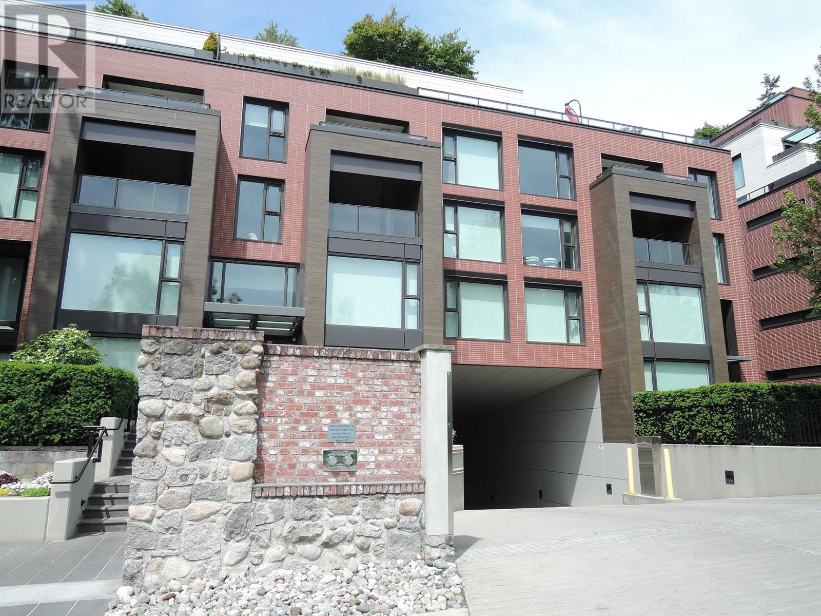 1571 W 57th Avenue Unit 704, Vancouver, BC V6P 0H7