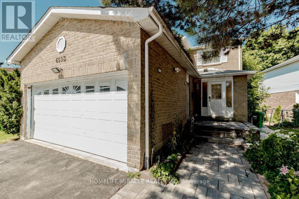 6593 Edenwood Dr, Mississauga, ON L5N 3E9