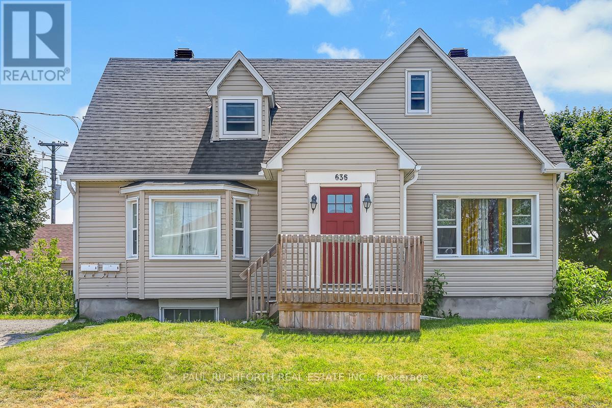 636 Clarke Ave, Ottawa, ON K1K 0Y5