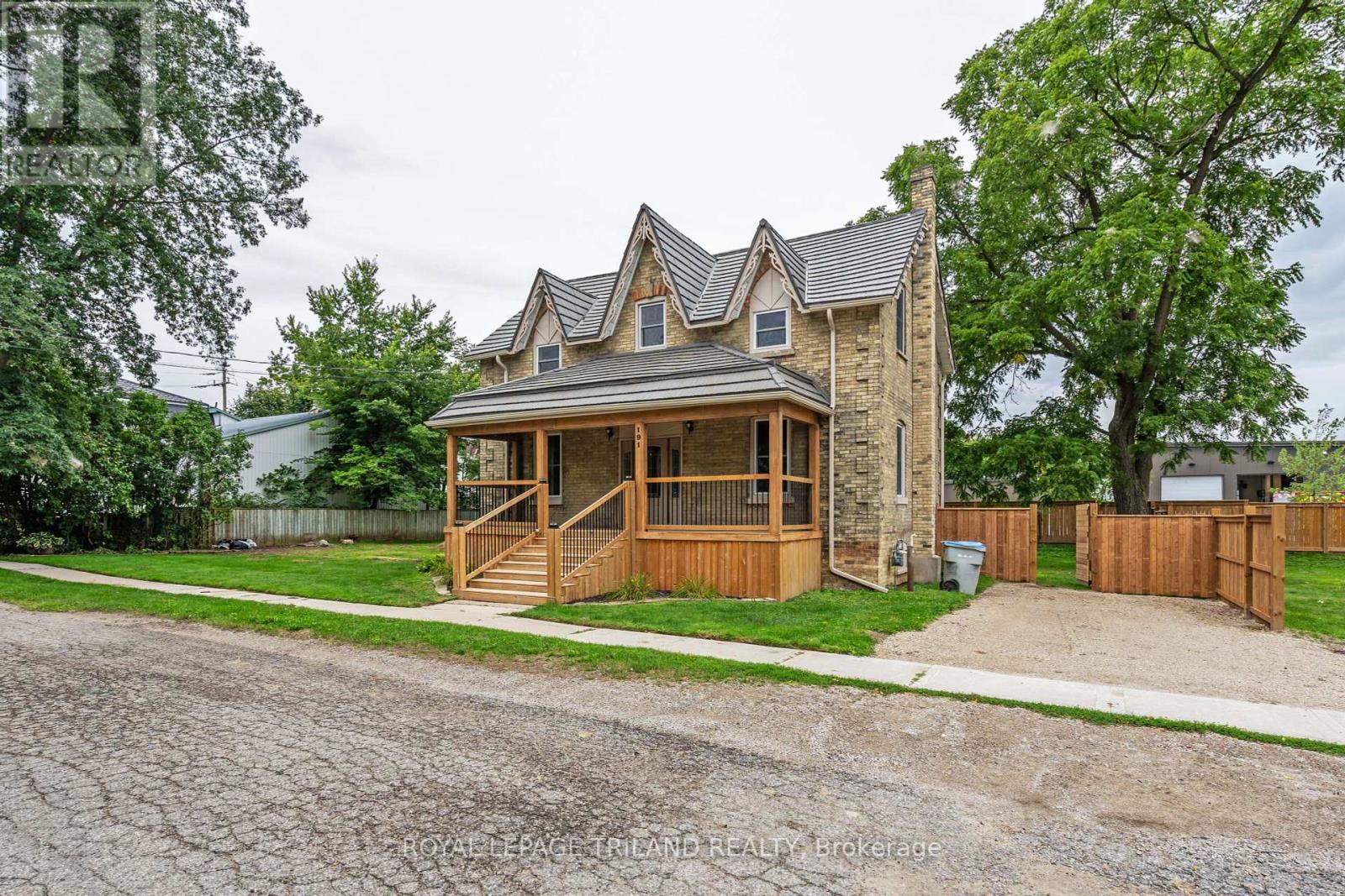 191 Catherine St, North Middlesex, ON N0M 2K0