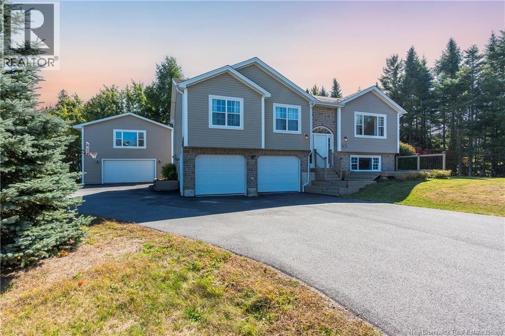 32 Birchdale Ave, Quispamsis, NB E2E 4Y8
