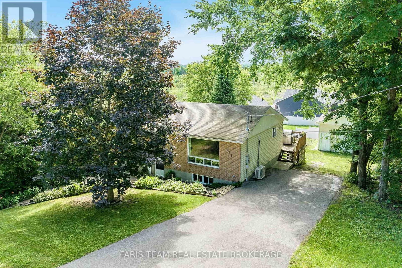 427 Ann St, Tay, ON L0K 1R0