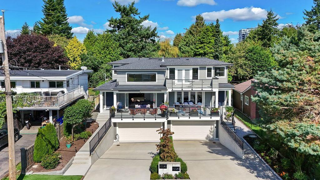 15541 Oxenham Ave, White Rock, BC V4B 2J2