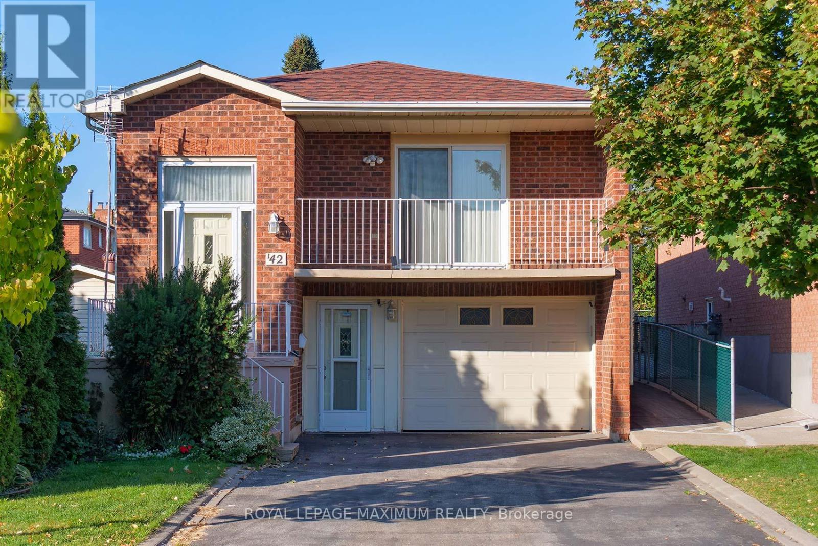 42 Kaiser Dr, Vaughan West Woodbridge, ON L4L 3V4
