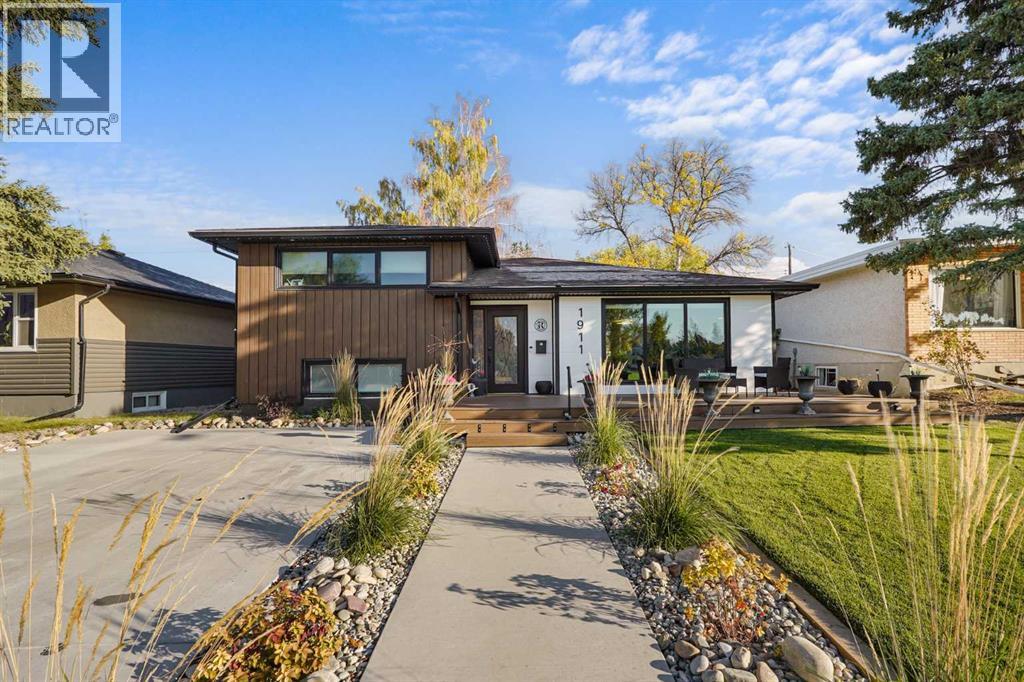 19 Avenue S Unit 1911, Lethbridge, AB T1K 1E3