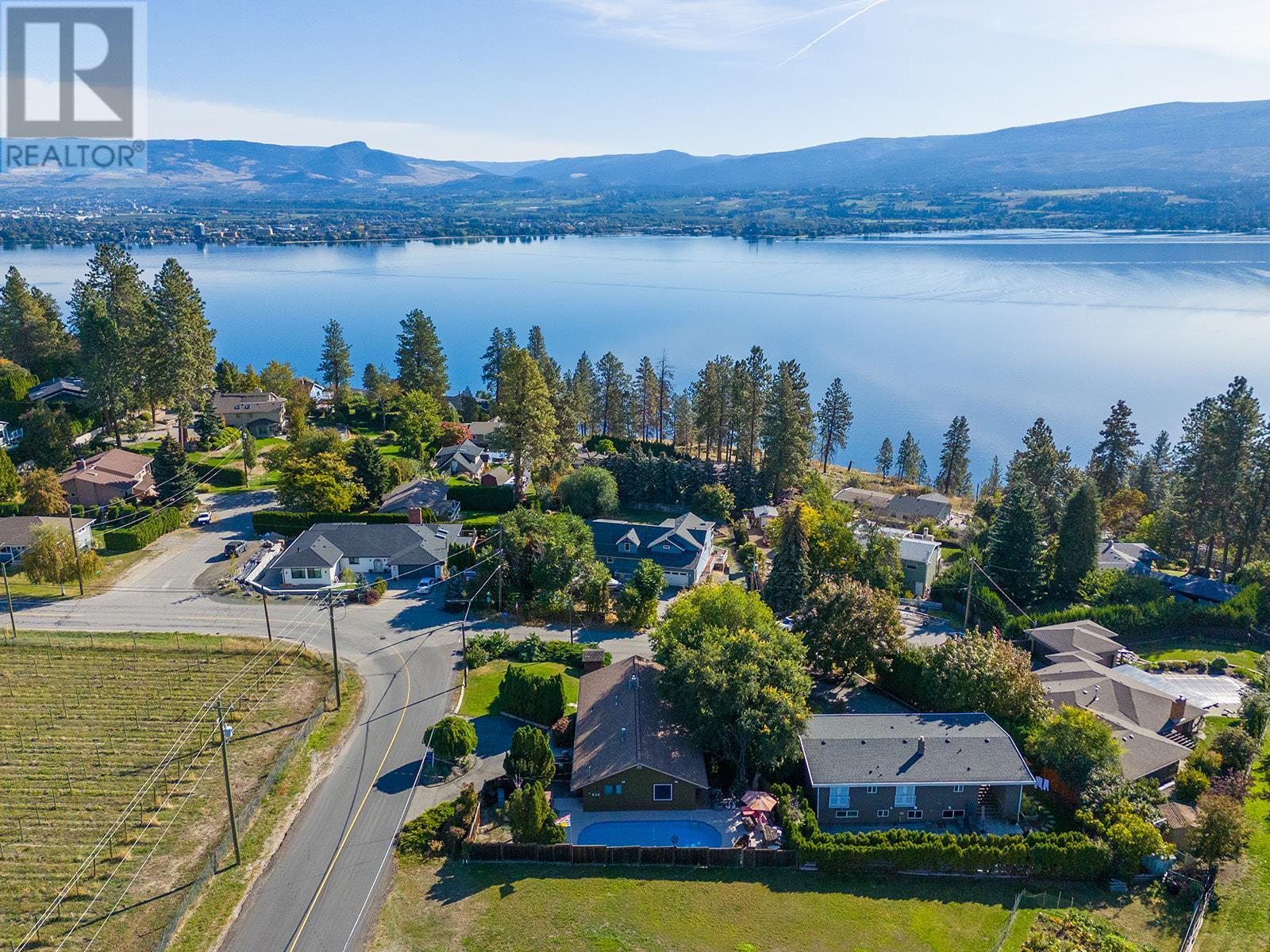 2931 Thacker Dr, West Kelowna, BC V1Z 1X1