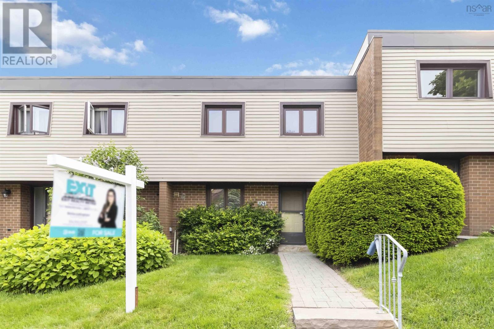 124 Forestside Cres, Halifax, NS B3M 1M4