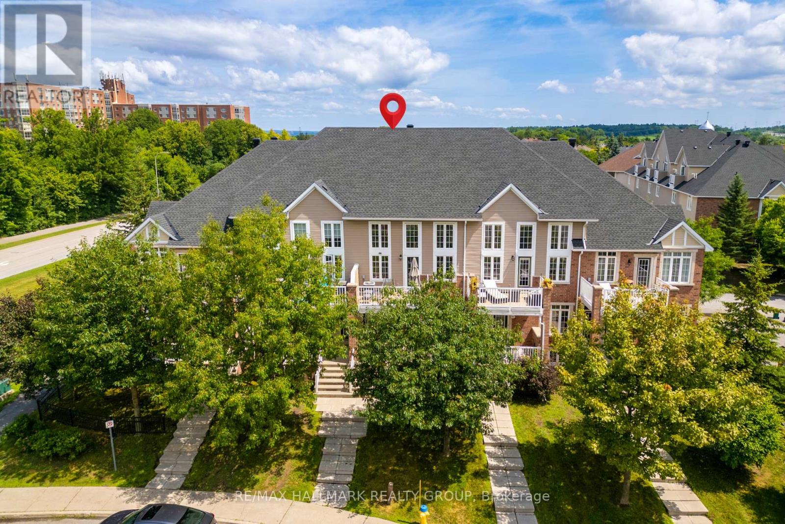 39 39 Hawkstone Gate, Ottawa, ON K2K 0A3