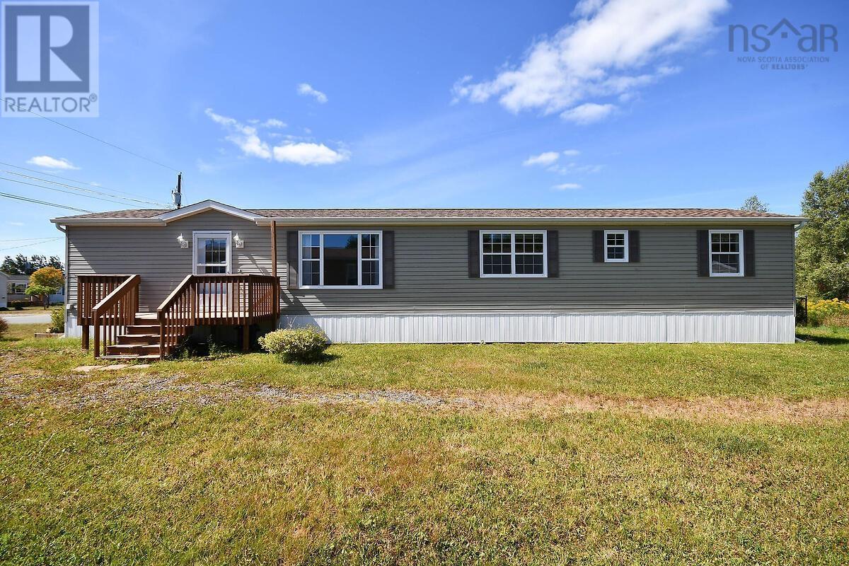 44 Empire Loop, Truro, NS B2N 7B5