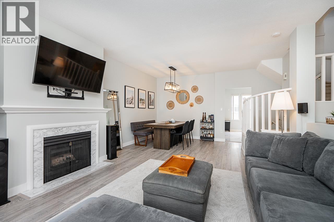 6700 Rumble Street Unit 13, Burnaby, BC V5E 4H7