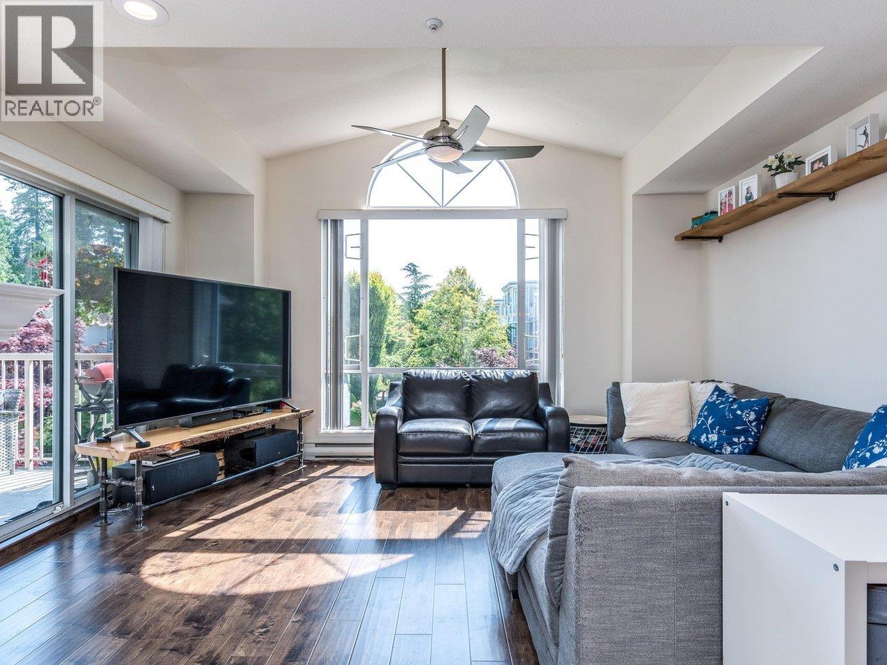 19122 122 Avenue Unit 309, Pitt Meadows, BC V3Y 2N7