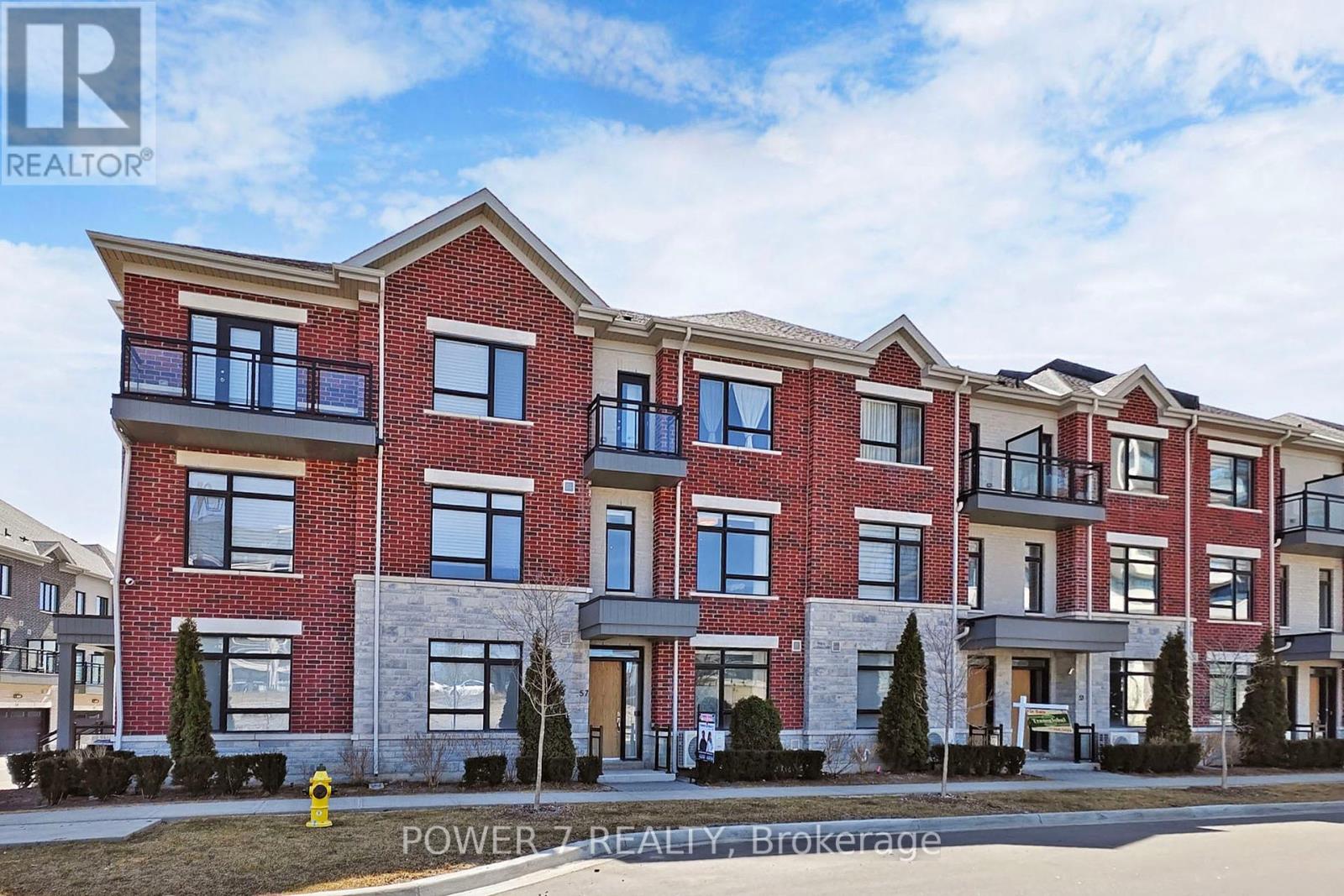 57 Gandhi Ln, Markham Commerce Valley, ON L3T 0G4