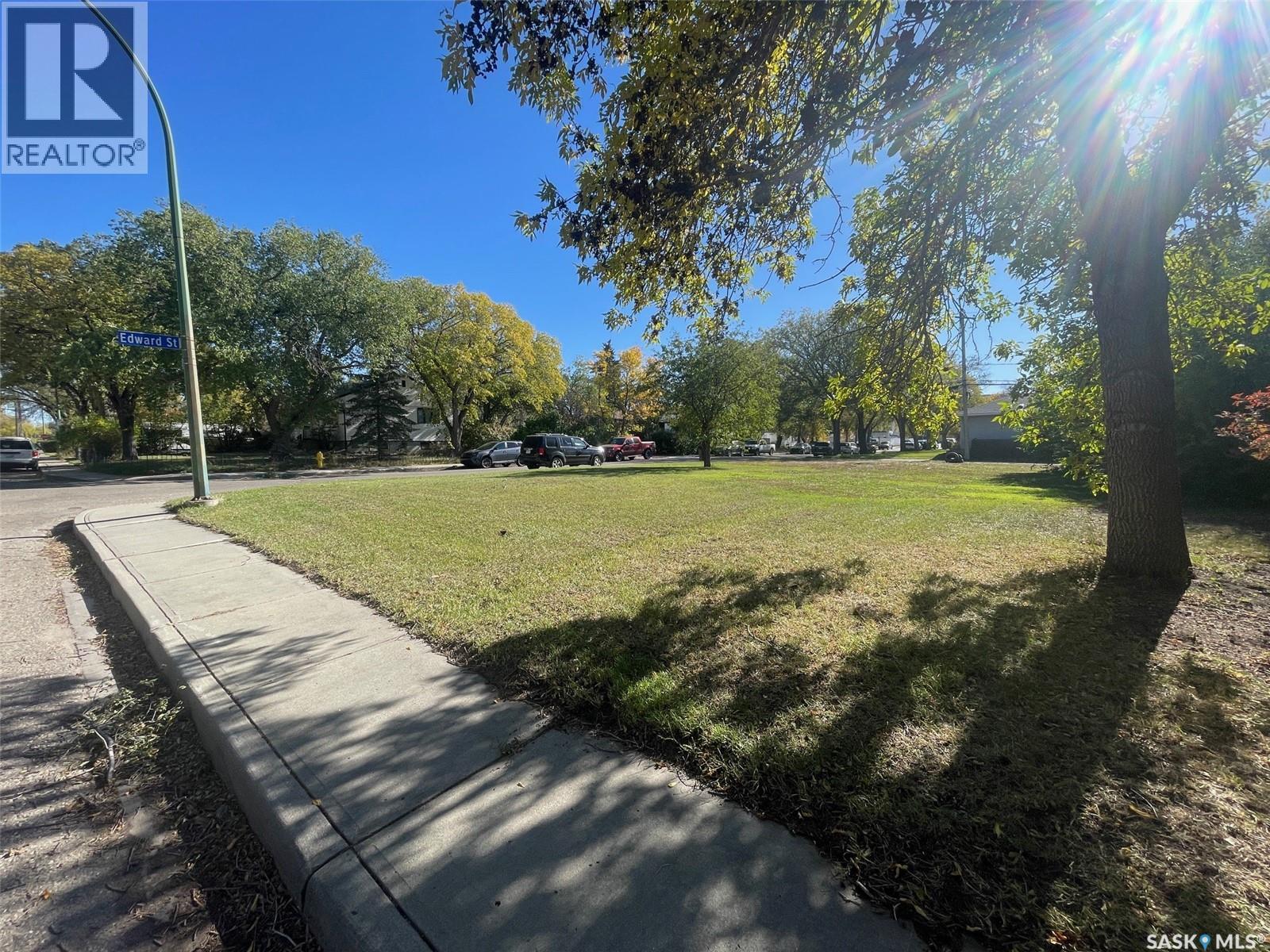 4307 8th Avenue, Regina, SK S4T 0V1