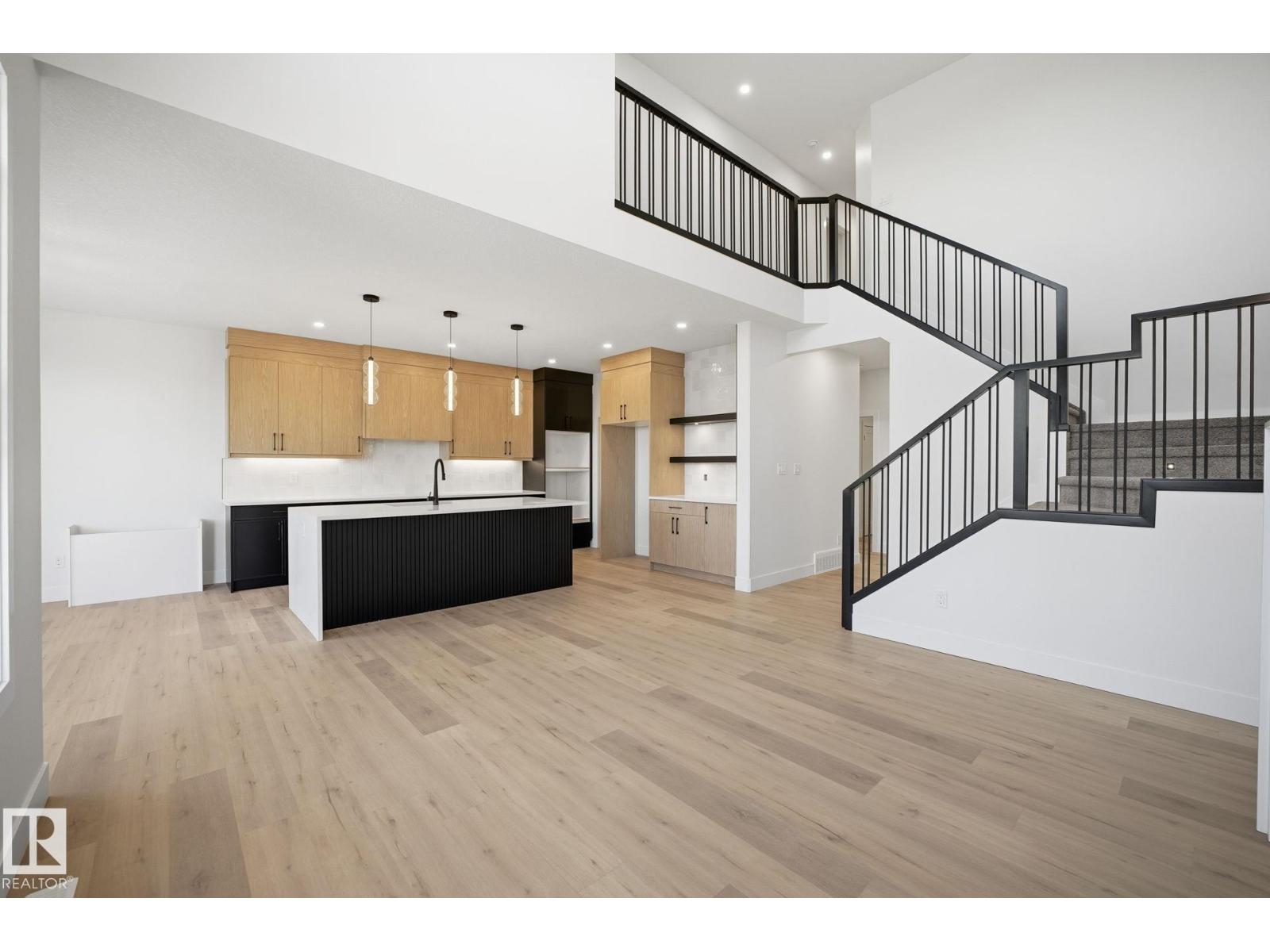 3317 Chickadee Dr NW, Edmonton, AB T5S 0V6