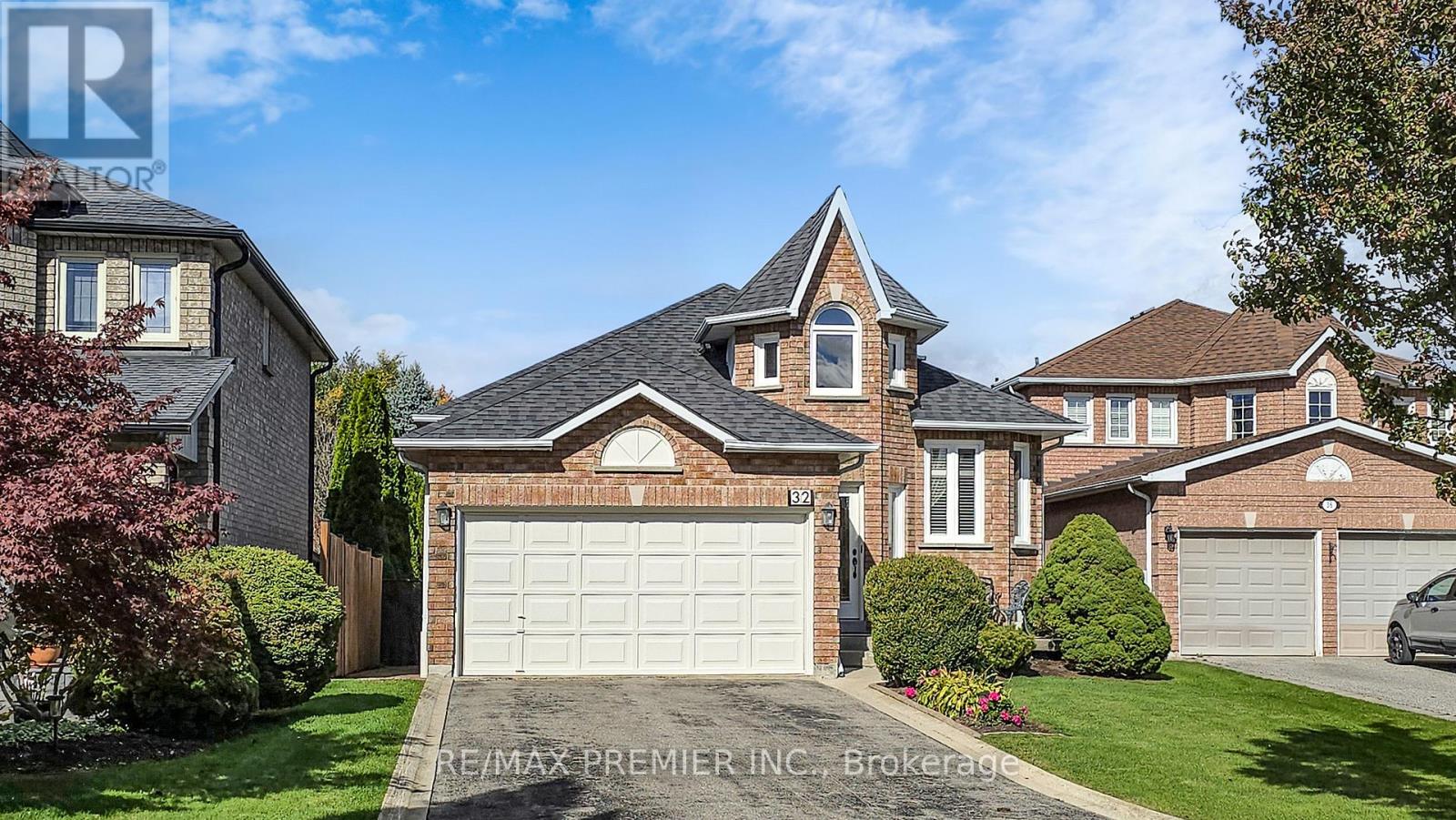 32 Veneto Dr, Vaughan Vaughan Grove, ON L4L 8X4