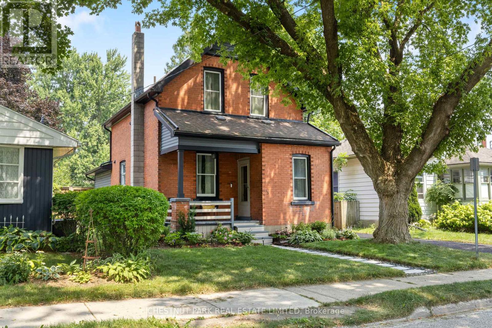 13 Princess St W, Stratford, ON N5A 6C5