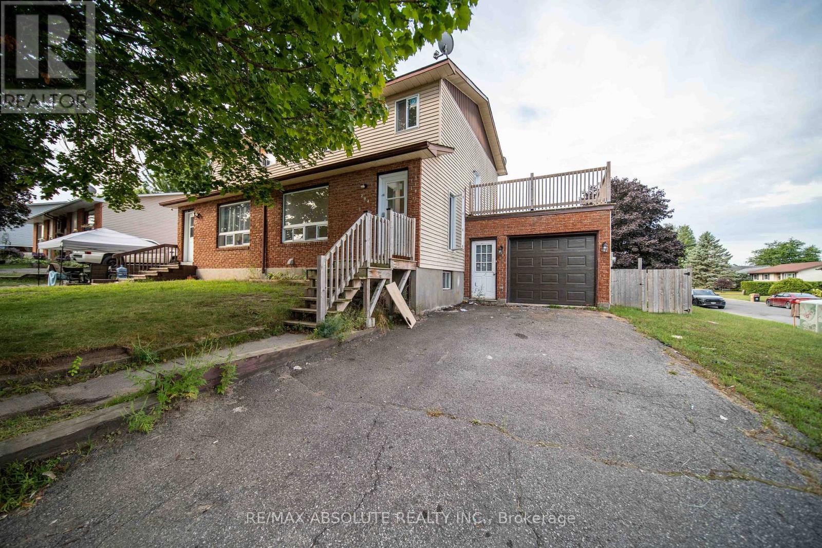 294 Therese Ave, Clarence-rockland, ON K4K 1G9