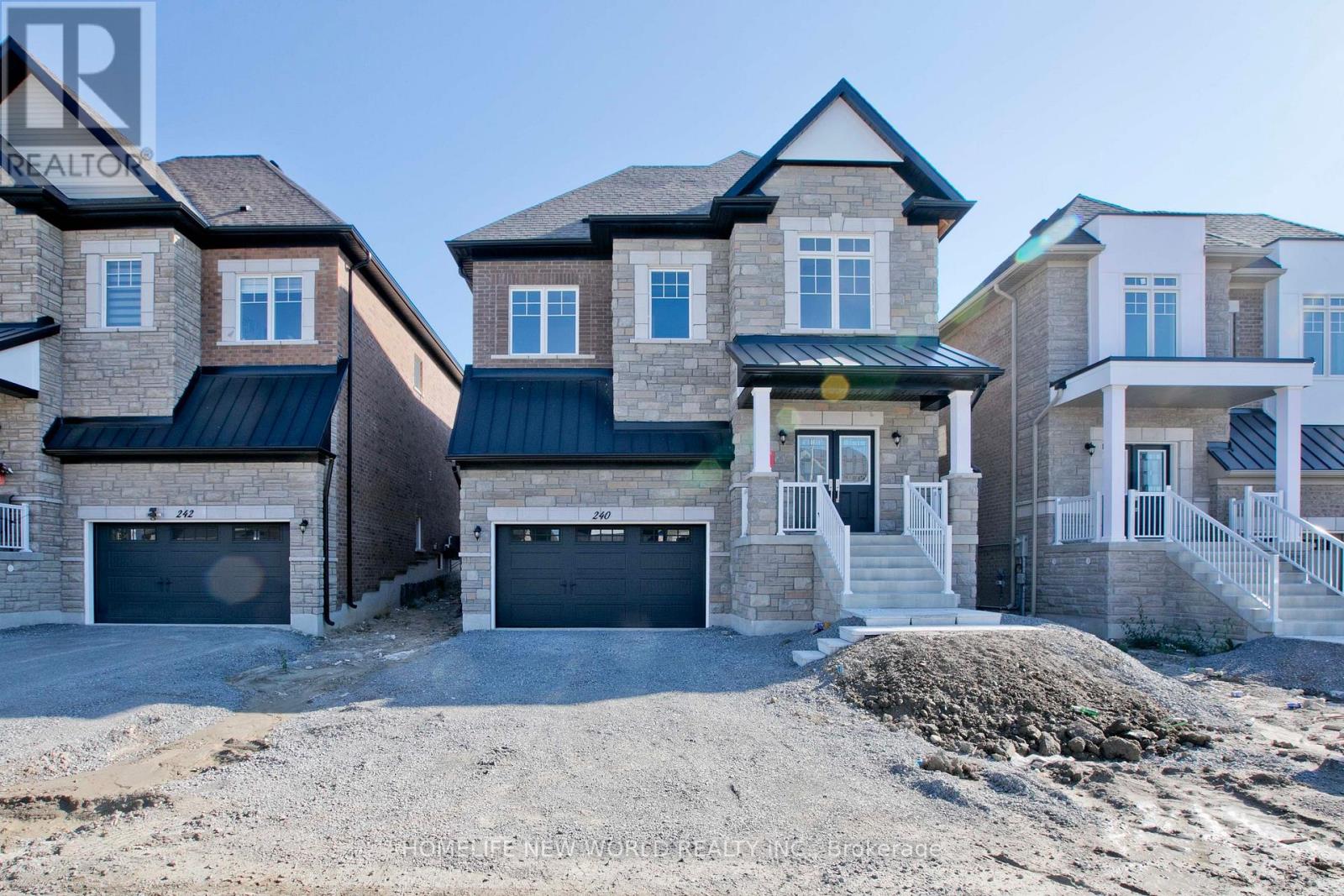 240 Seguin St, Richmond Hill, ON L4E 2Y5