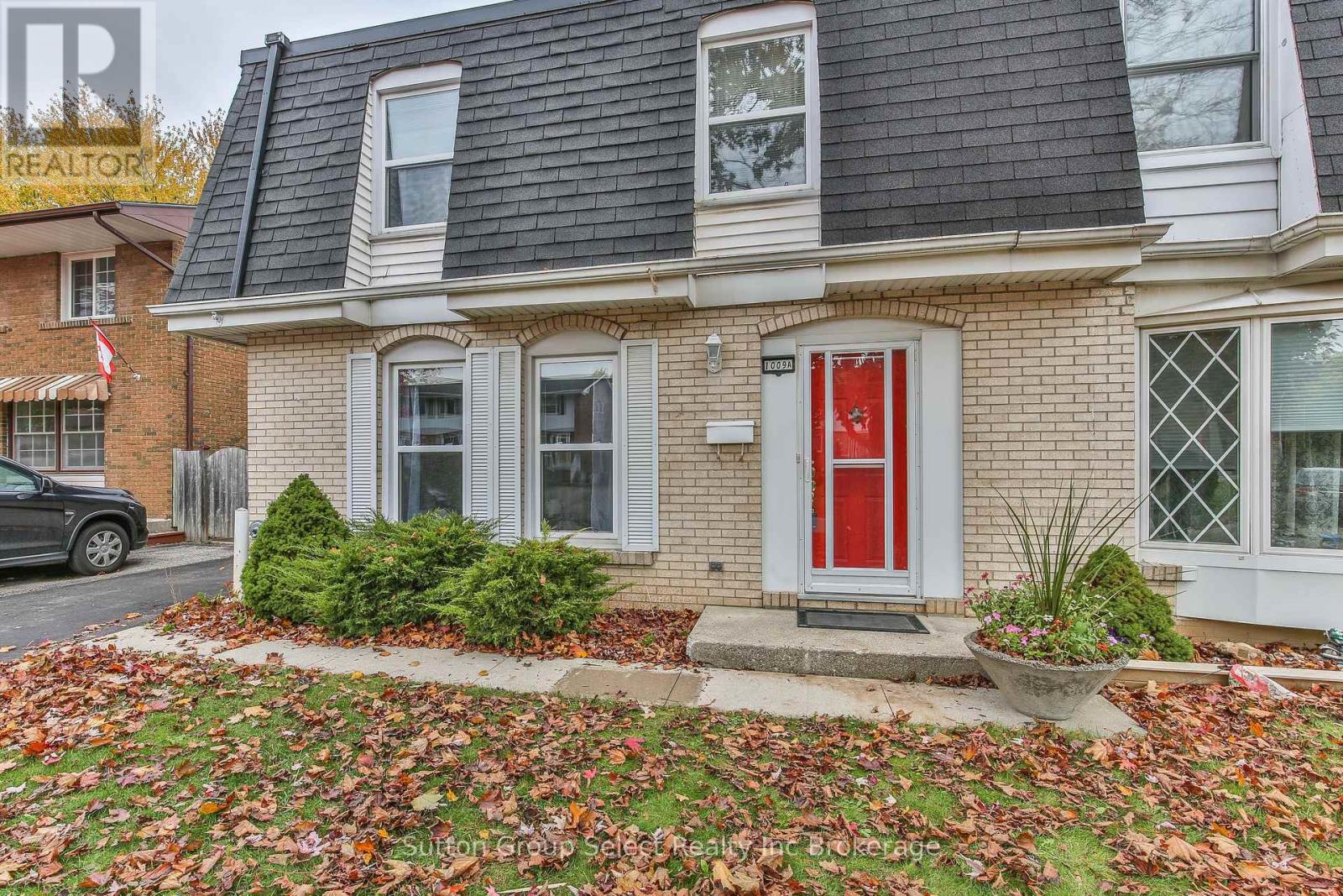 1009 A Nesbitt Cres, Woodstock, ON N4S 7N9