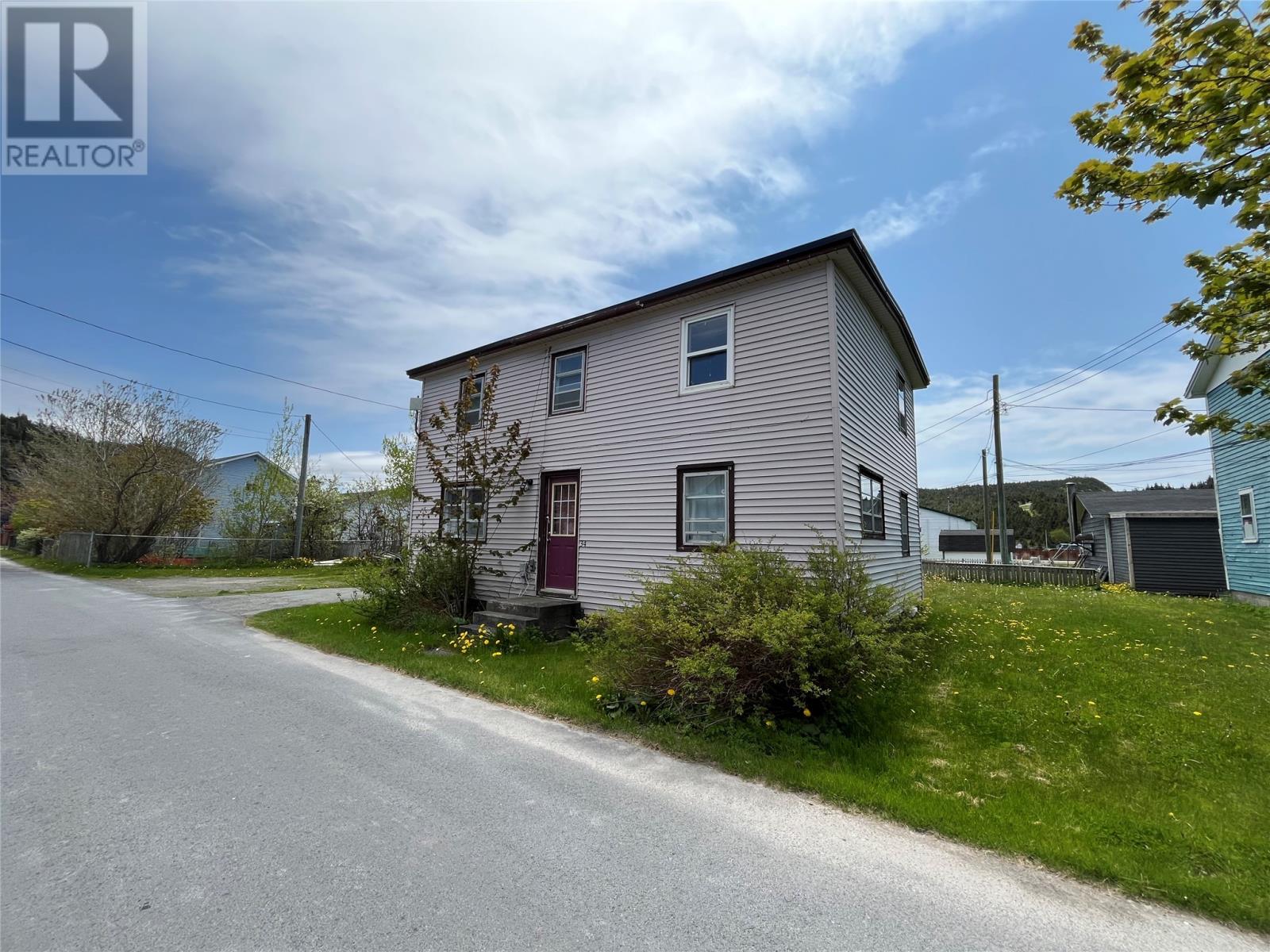 34 Oreilly St, Placentia, NL A0B 2Y0