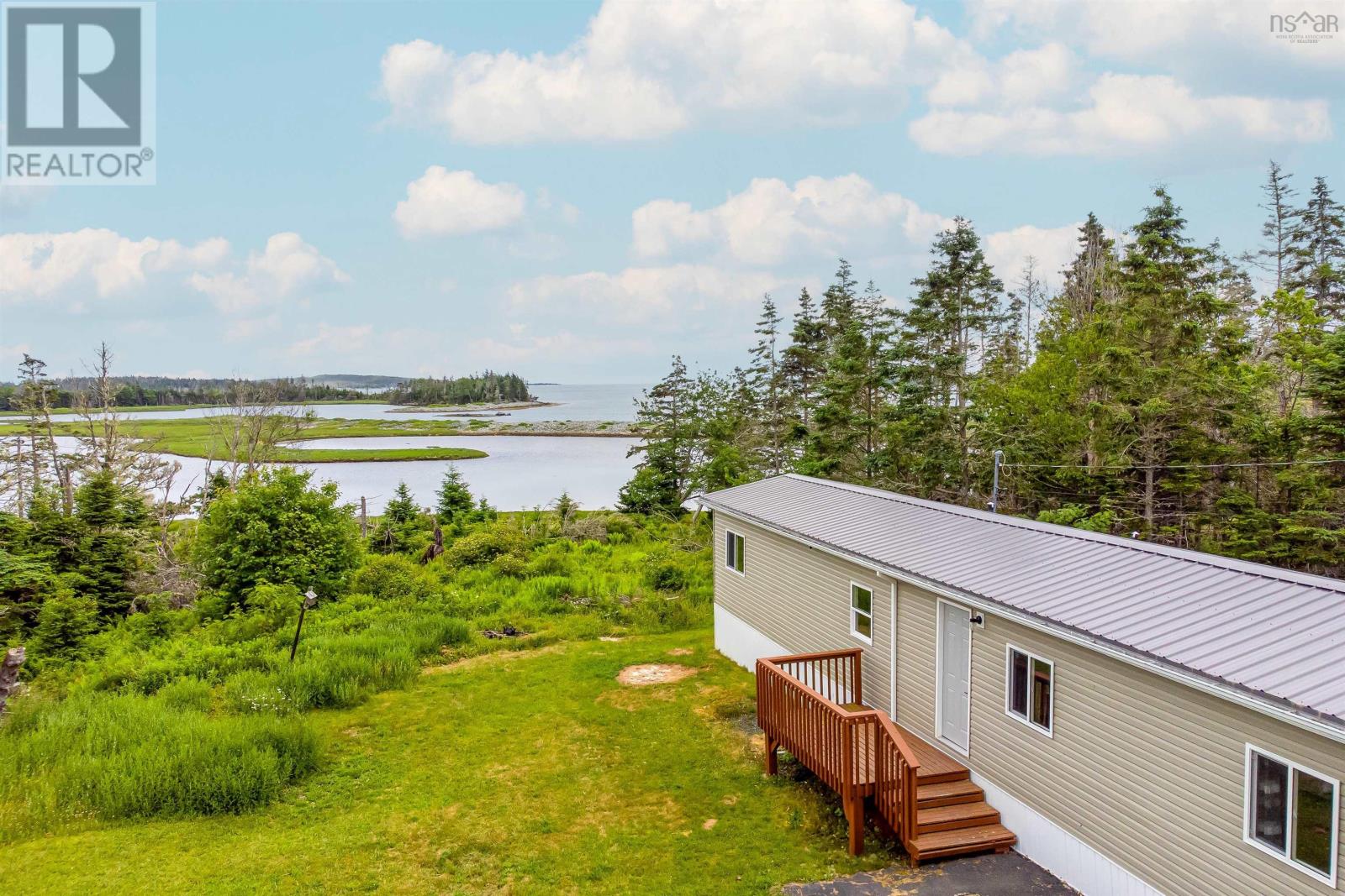 2403 W Ship Harbour Rd, Owls Head, NS B0J 2L0