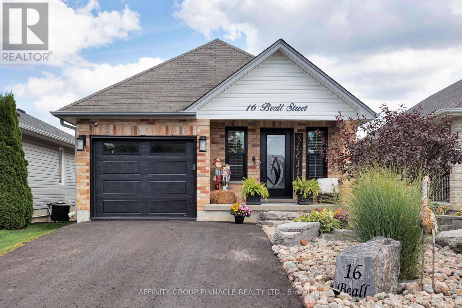 16 Beall St, Kawartha Lakes, ON K9V 6J6