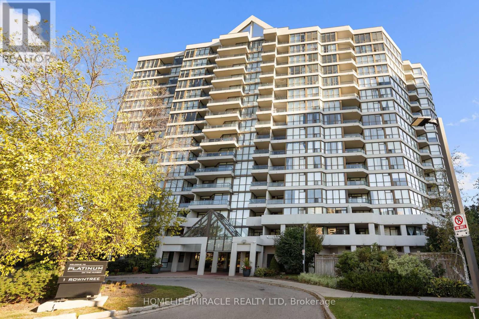 307 1 Rowntree Rd, Toronto, ON M9V 5G7