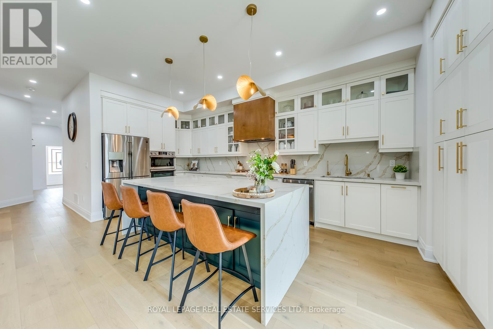 3450 Post Rd, Oakville, ON L6H 0Y9