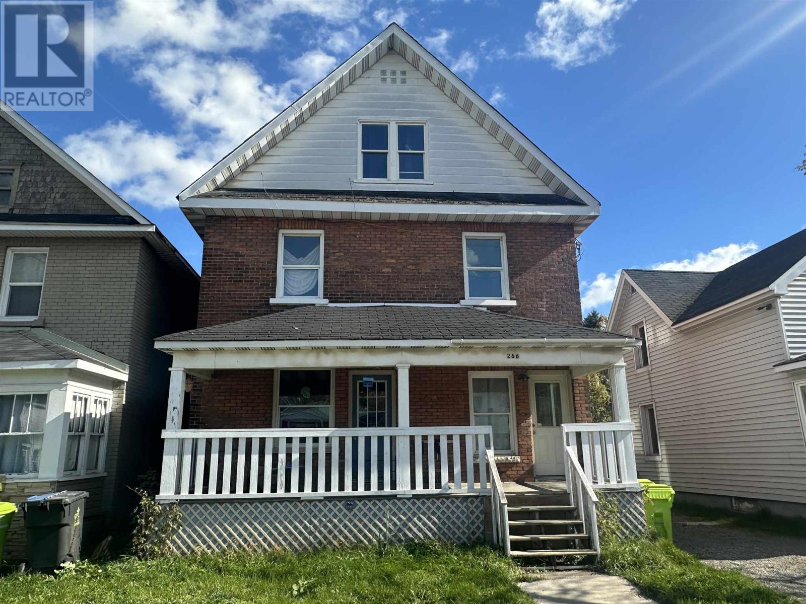 266 John St, Sault Ste. Marie, ON P6A 1P5